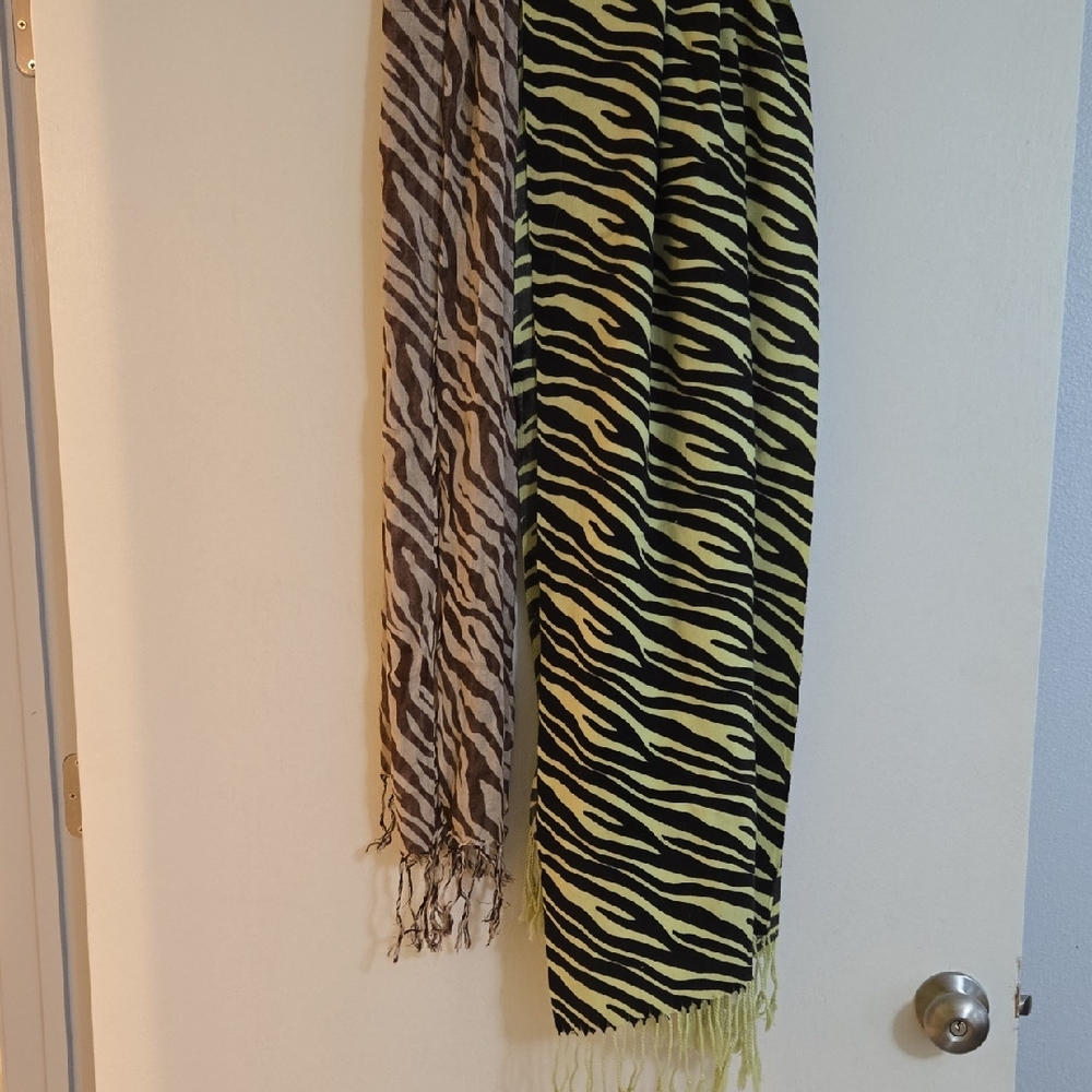 Set Of 2 Zebra Print Scarves in Brown and Green